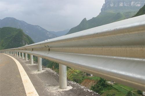 高速公路護欄網(wǎng)